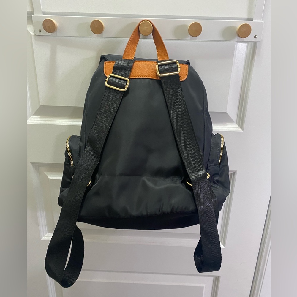 Olive Threadz Drawstring Backpack - Picture 6 of 8